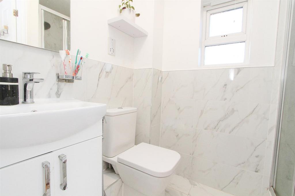 Ensuite.jpg