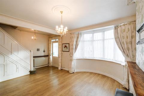 3 bedroom terraced house for sale, Bergholt Avenue, Redbridge