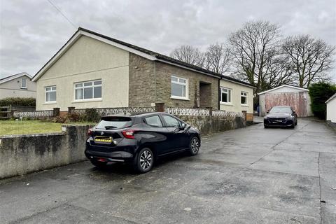 3 bedroom detached bungalow for sale, Waunfarlais Road, Llandybie, Ammanford