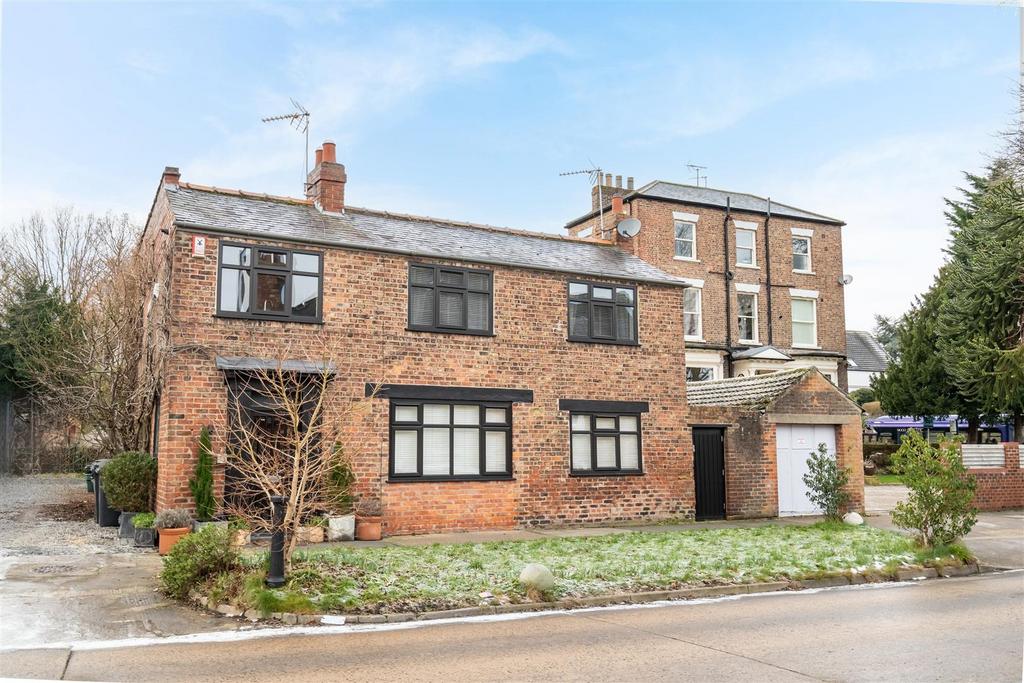 Flat 2 2new lane holgate-14.jpg