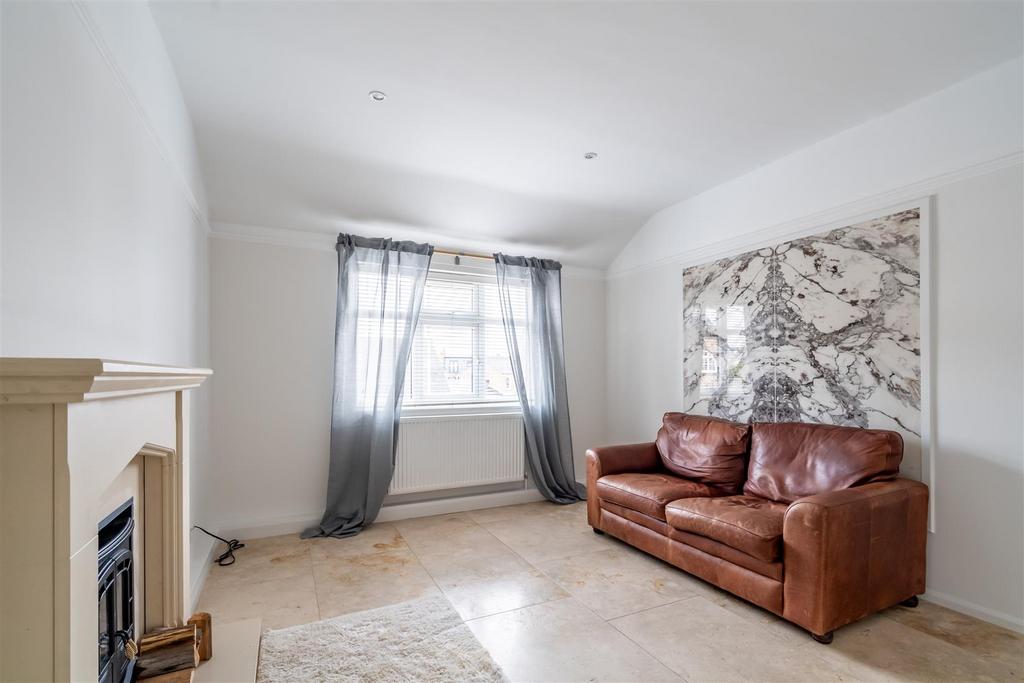 Flat 2 2new lane holgate-2.jpg