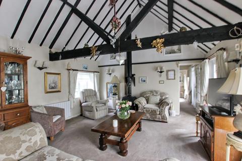 2 bedroom barn conversion for sale, Romney Marsh TN29