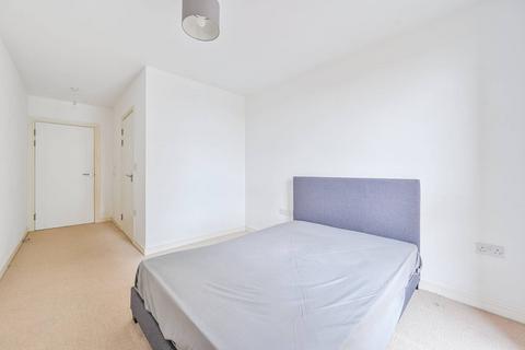 2 bedroom flat to rent, Cable Walk, Greenwich, London, SE10