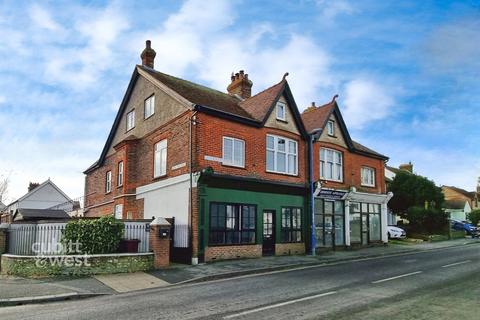 4 bedroom maisonette to rent, East Street Selsey PO20