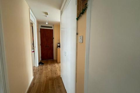 1 bedroom flat for sale, 1 Bedroom Flat For Sale Langham Road
