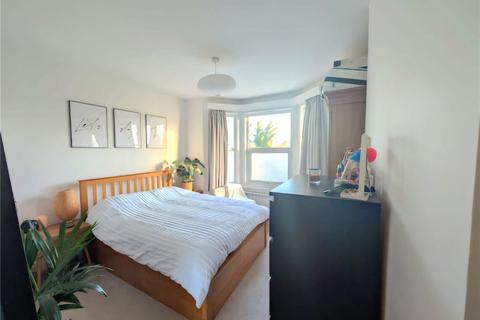 1 bedroom apartment for sale, Maybury Road, Woking, Surrey, GU21