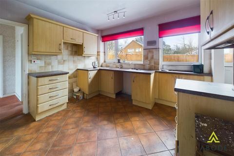 2 bedroom detached bungalow for sale, The Plain, Ashbourne DE6