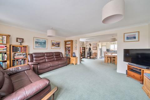 4 bedroom end of terrace house for sale, The Greenway, Oxted RH8