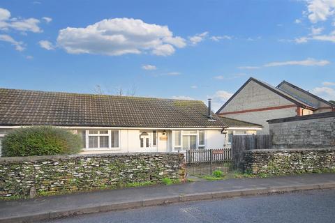 2 bedroom semi-detached bungalow for sale, Thornhill Road, Stalbridge Sturminster Newton