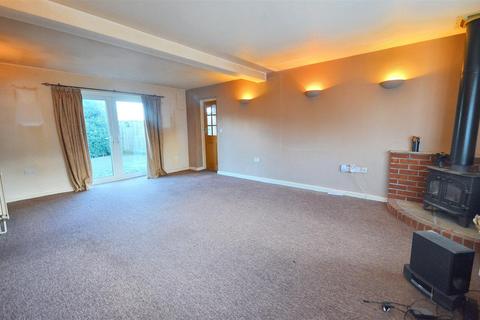 2 bedroom semi-detached bungalow for sale, Thornhill Road, Stalbridge Sturminster Newton