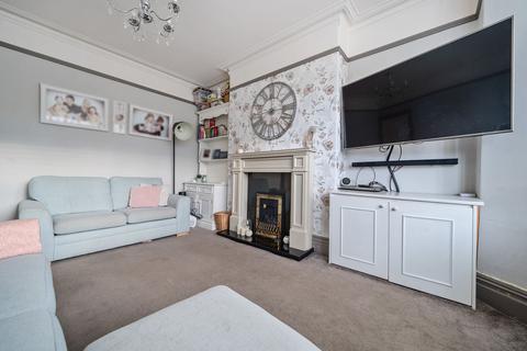 4 bedroom terraced house for sale, King Edwards Drive, Harrogate, HG1