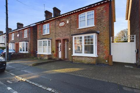 3 bedroom house for sale, Gower Road, Haywards Heath, RH16