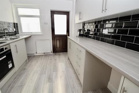 3 bedroom terraced house for sale, Pencroft Road, Birmingham B34