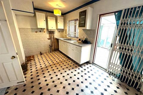 52 The Drive, Feltham, TW14 0AJ