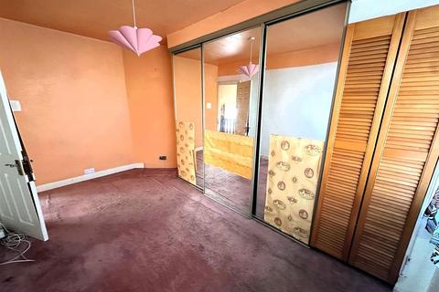 52 The Drive, Feltham, TW14 0AJ