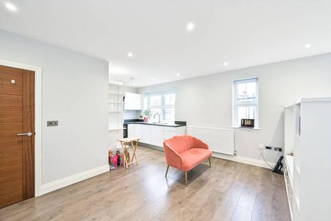 Studio for sale, Temple Fortune Mansion, Temple Fortune, London, NW11