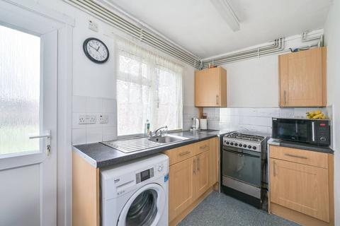 3 bedroom terraced house for sale, Fryent Grove, Kingsbury, London, NW9