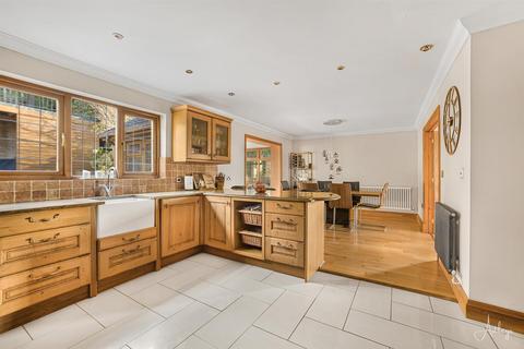 undefined, The Oaks, Cimla, Neath