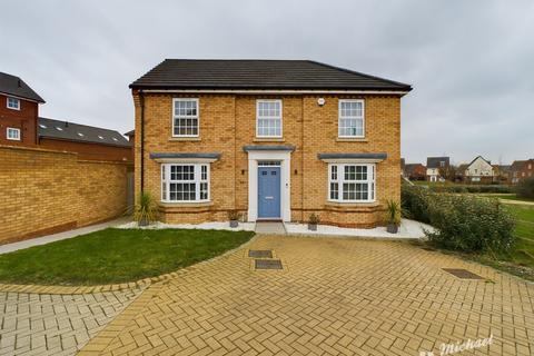 4 bedroom detached house for sale, Fairfields, Milton Keynes MK11