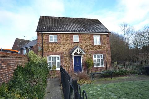 3 bedroom semi-detached house to rent, Fred Ackland Drive, King's Lynn PE30