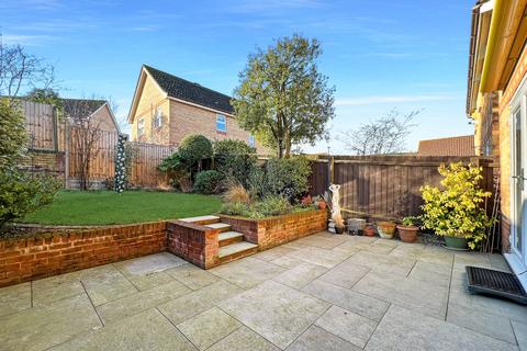 4 bedroom detached house for sale, Highfields, Halstead, CO9