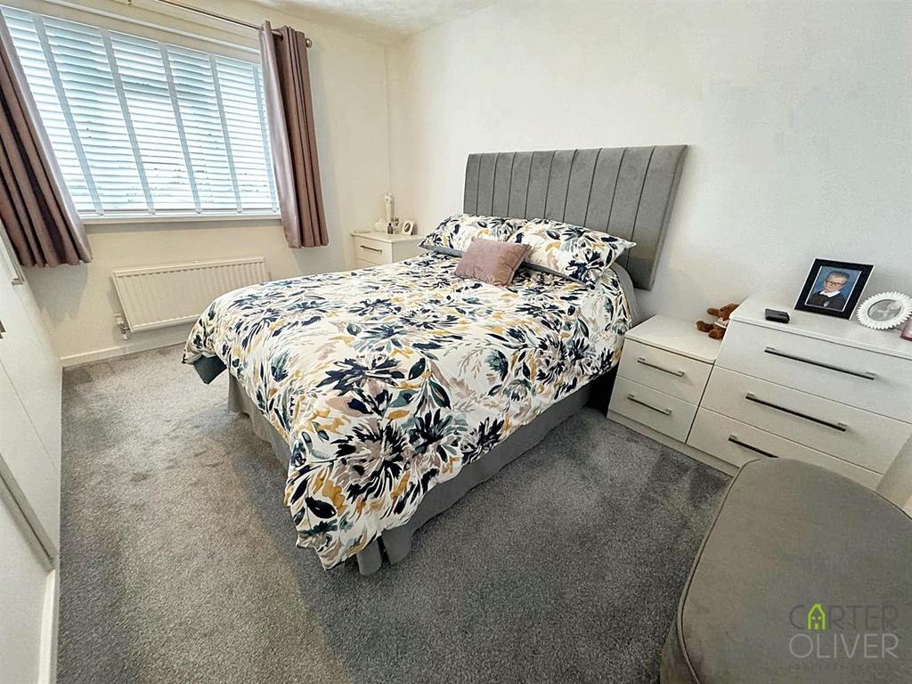Bedroom 2 (rear)