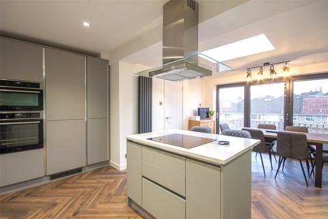 17 Ashley, Bristol, BS15 9UD