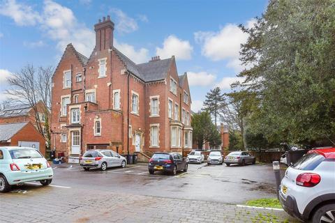 2 bedroom flat for sale, New Dover Road, Canterbury, Kent