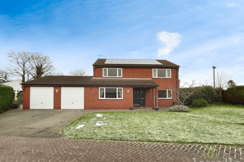 3 bedroom detached house for sale, Tudor Drive, Morton DN21