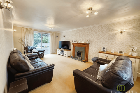 3 bedroom detached house for sale, Tudor Drive, Morton DN21