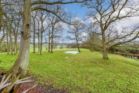 4 bedroom detached house for sale, Rolvenden Hill, Rolvenden, Kent