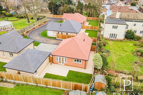 2 bedroom detached bungalow for sale, Turpins Lane, Kirby Cross, Frinton-On-Sea