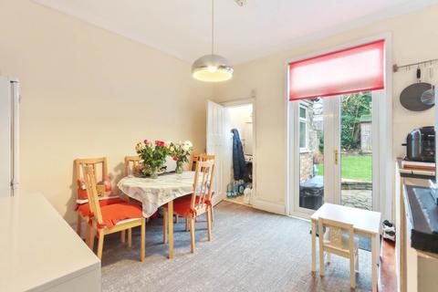 3 bedroom terraced house for sale, Parkview Crescent, London