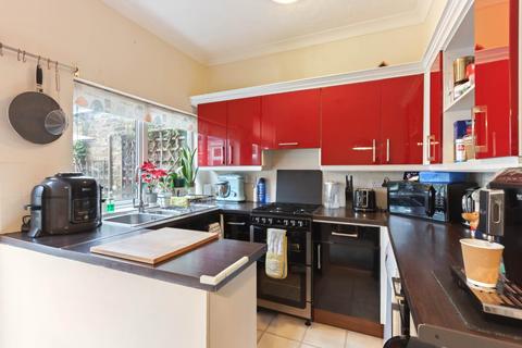 3 bedroom terraced house for sale, Parkview Crescent, London