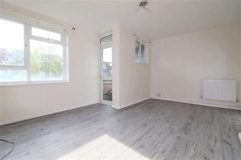 2 bedroom flat for sale, Shardeloes Road, London SE14