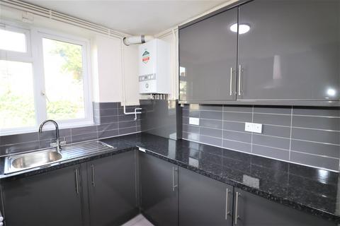 2 bedroom flat for sale, Shardeloes Road, London SE14