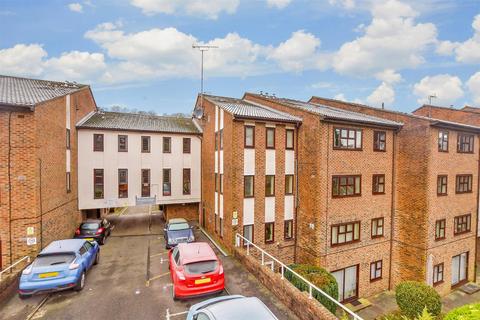 1 bedroom ground floor flat for sale, Croydon Road, Caterham, Surrey