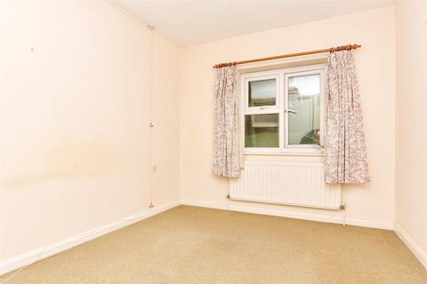 1 bedroom ground floor flat for sale, Croydon Road, Caterham, Surrey