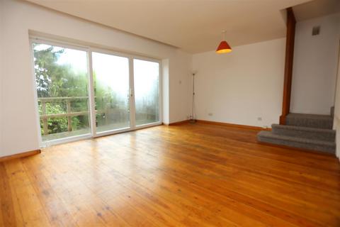 4 bedroom house to rent, Inwood Crescent, Brighton