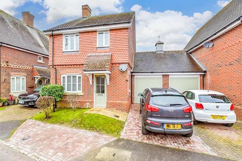 3 bedroom link detached house for sale, Hall Hurst Close, Loxwood, West Sussex