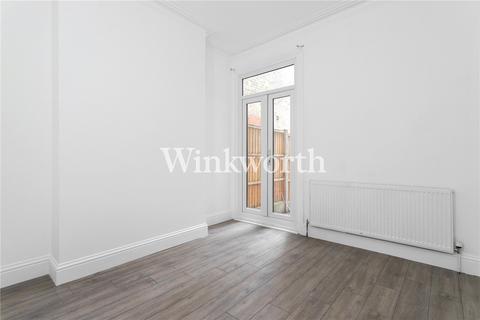 3 bedroom end of terrace house to rent, Broadwater Road, Tottenham, N17