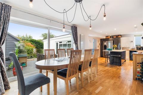 undefined, Townstal Pathfields, Dartmouth