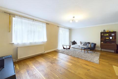 5 bedroom semi-detached house to rent, Park Lawn Road, Weybridge, Surrey