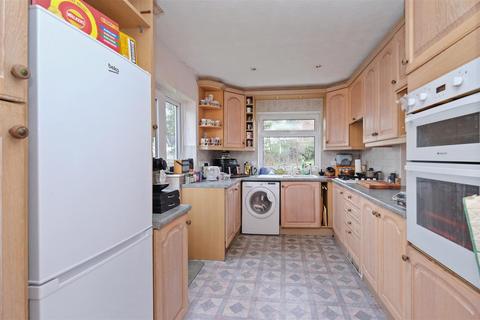 19 Borstal Hill, Whitstable, CT5 4NA