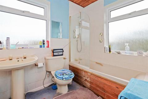 19 Borstal Hill, Whitstable, CT5 4NA