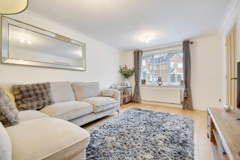 3 bedroom link detached house for sale, Gunson Gate, Moulsham, Chelmsford