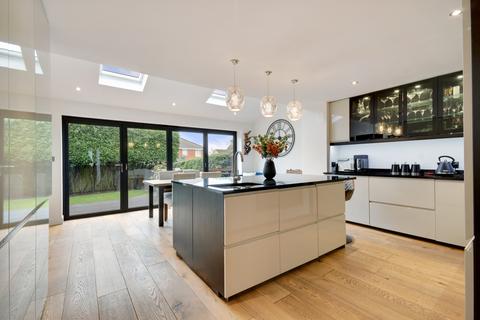 5 Gunson Gate, Chelmsford, CM2 9NZ