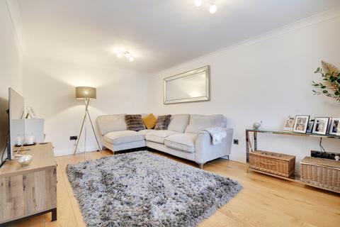 5 Gunson Gate, Chelmsford, CM2 9NZ