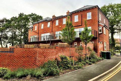 4 bedroom terraced house for sale, London NW7