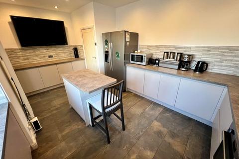 42 Beryl Avenue, Thornton-cleveleys, FY5 3BW